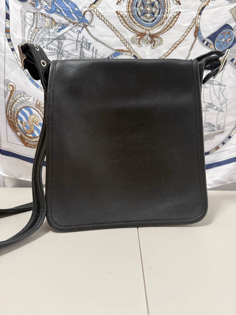 Vintage Coach Classic Black Leather Crossbody Bag .